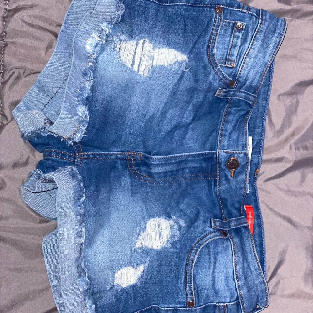 Distressed shorts